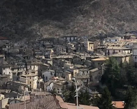 Parco Naz Abruzzo Nuovo I Gerani,300 M Dal Centro, Vista, Wifi Garage Max 7 Persone Дом отдыха